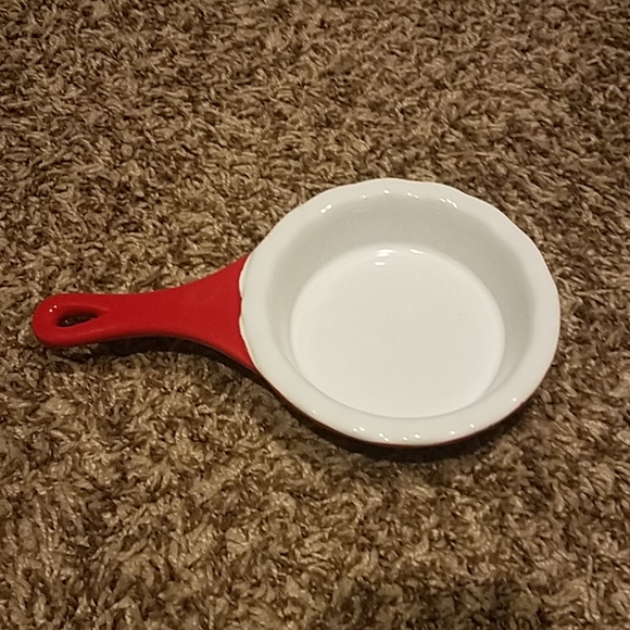 Ceramic red white cookie cobbler single serve dish - Picture 2 of 4